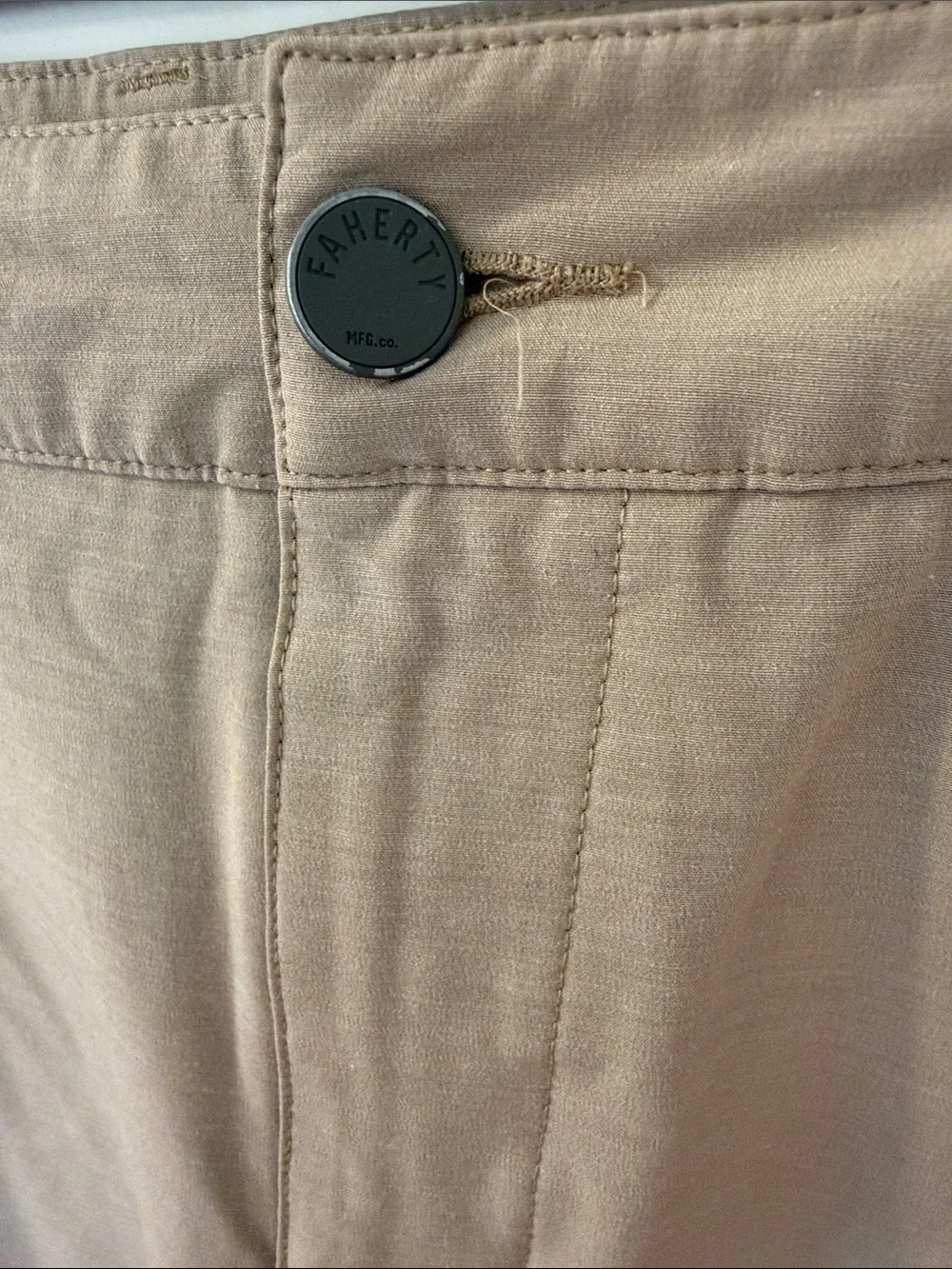 Faherty Men's Flat Front Tan Shorts